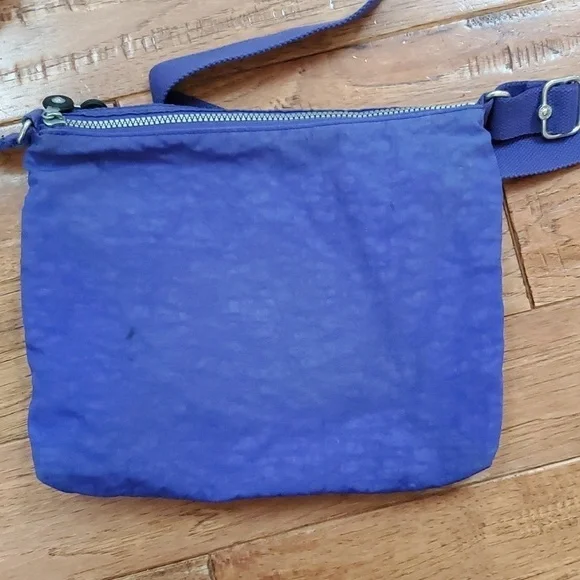 Kipling Alvar medium purple crossbody bag - Picture 4 of 10